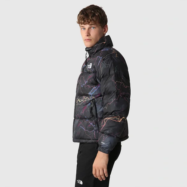 THE NORTH FACE - מעיל פוך גברים 1996 RETRO NUPTSE PACKABLE – TA3C8DIRI – tnf-black-trail-glow-print – 3