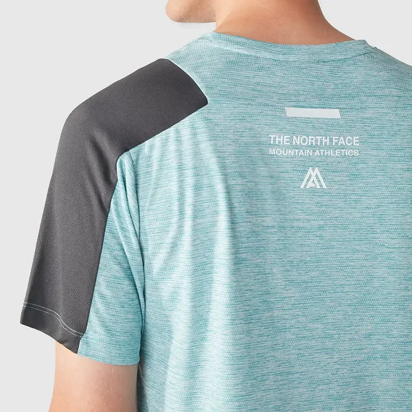 THE NORTH FACE - חולצת טי קצרה גברים MOUNTAIN ATHLETICS – TA823VIWM – reef-waters-white-heather-asphalt-grey – 4