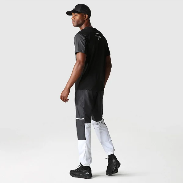 THE NORTH FACE - חולצת טי קצרה גברים MOUNTAIN ATHLETICS – TA823VKT0 – tnf-black-asphalt-grey – 4