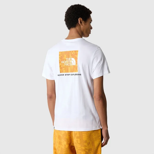 THE NORTH FACE - חולצת טי קצרה גברים REDBOX – TA2TX2O4P – tnf-white-summit-gold-irregular-geometry-print – 1