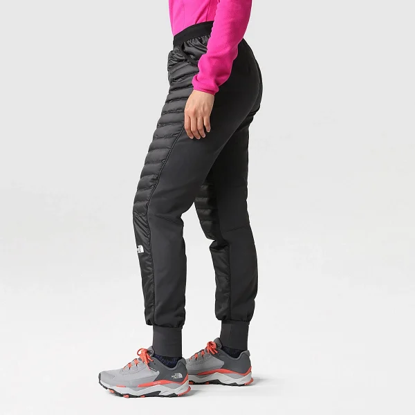 THE NORTH FACE - מכנסי ריצה מבודדים נשים ATHLETIC OUTDOOR INSULATED – TA7Z86MN8 – asphalt-grey-tnf-black – 2