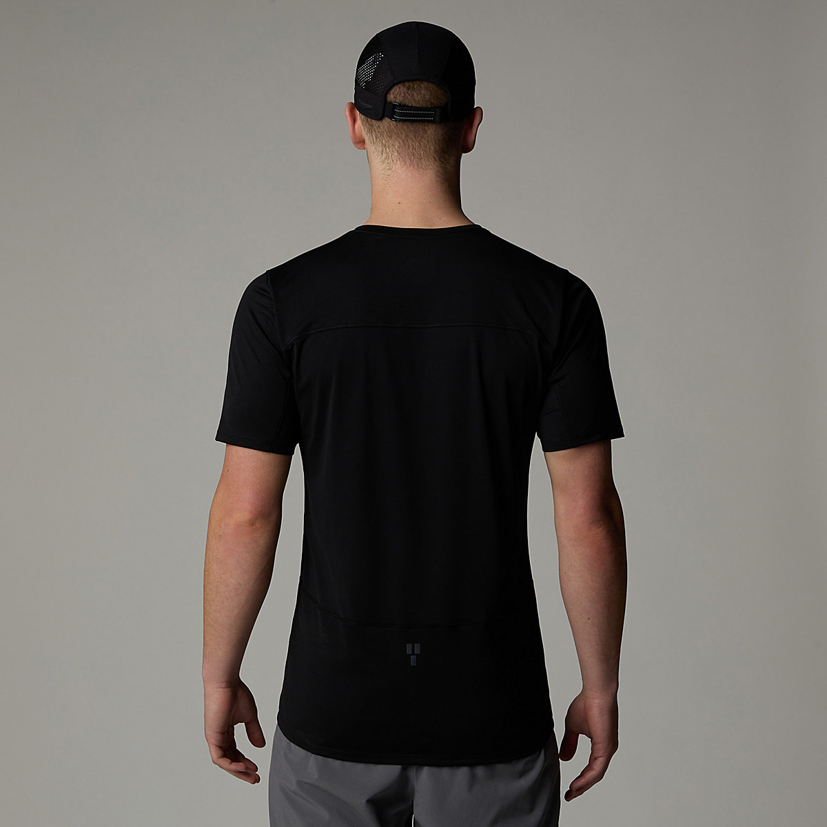 THE NORTH FACE - חולצת טי קצרה גברים SUNRISER – TA84KNJK3 – tnf-black – 2