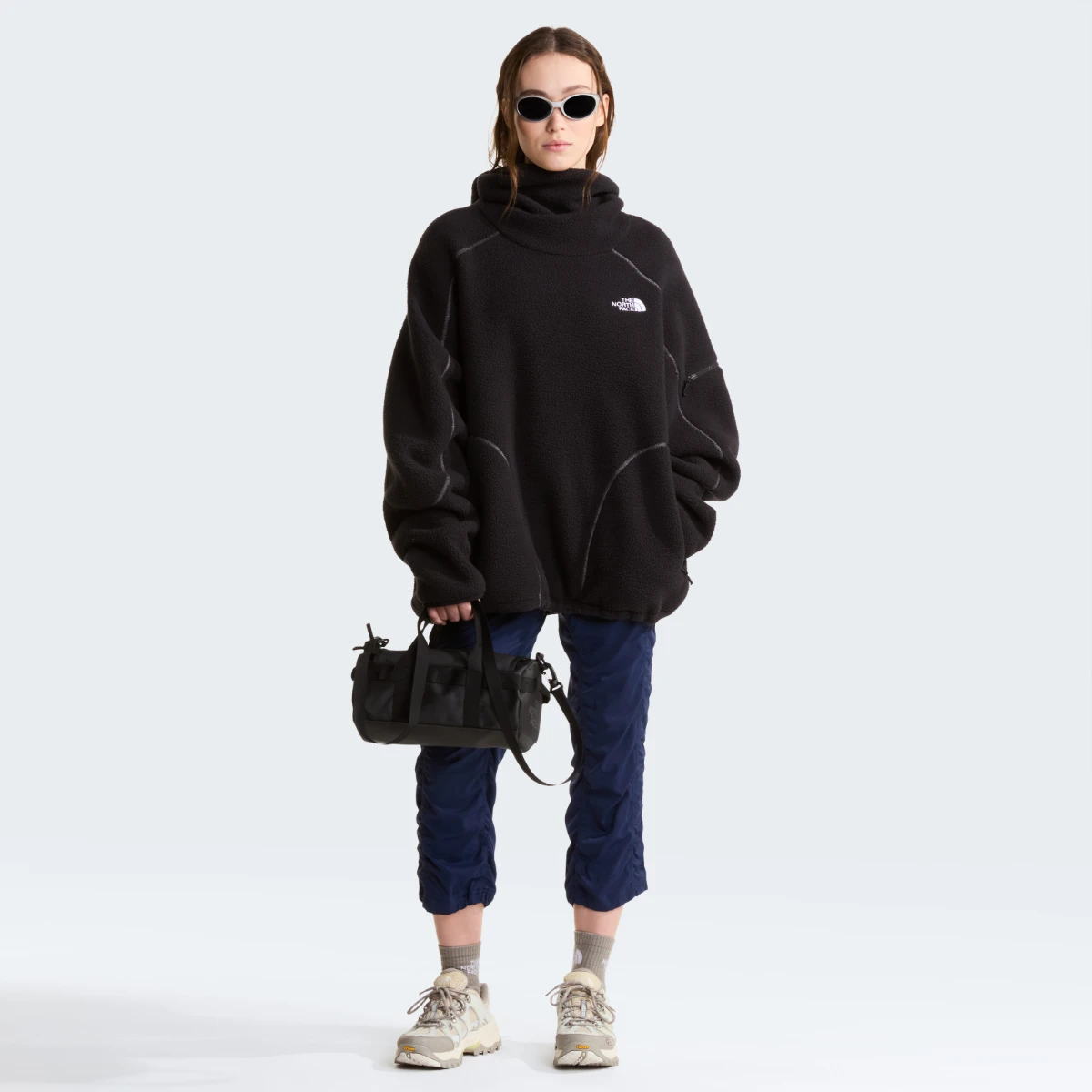 THE NORTH FACE - מכנסי טיולים ארוכים נשים APHRODITE 2.0 CAPRI JOGGERS – TA2UO64GV – summit-navy-npf – 1