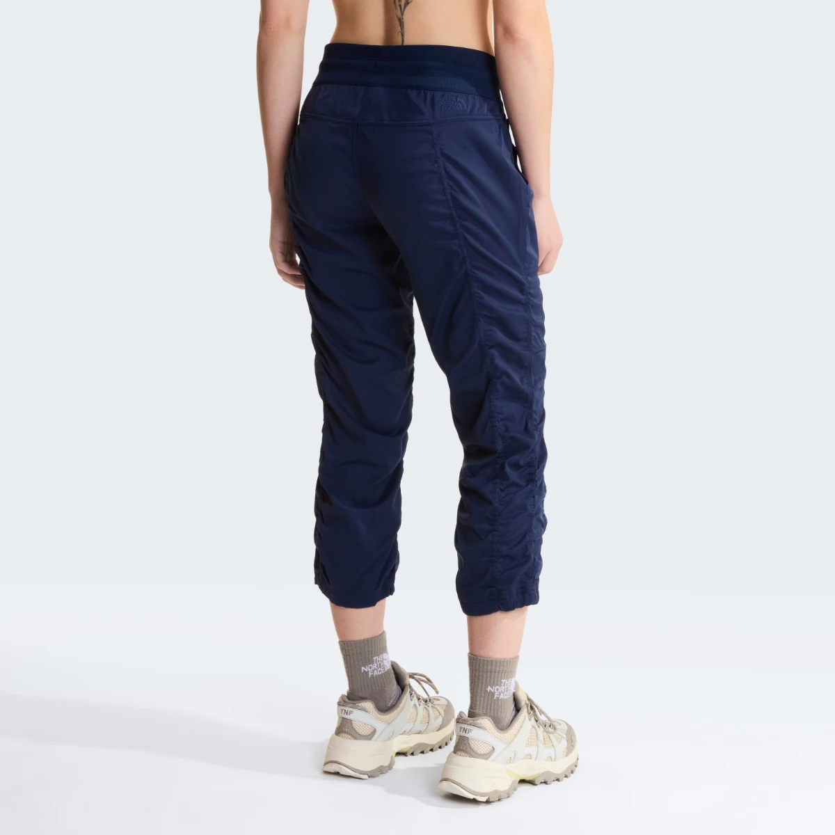 THE NORTH FACE - מכנסי טיולים ארוכים נשים APHRODITE 2.0 CAPRI JOGGERS – TA2UO64GV – summit-navy-npf – 3