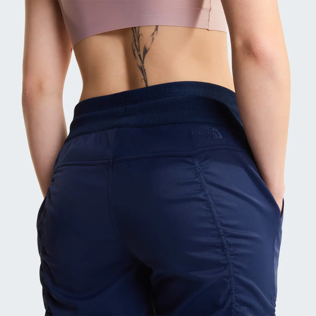 THE NORTH FACE - מכנסי טיולים ארוכים נשים APHRODITE 2.0 CAPRI JOGGERS – TA2UO64GV – summit-navy-npf – 5
