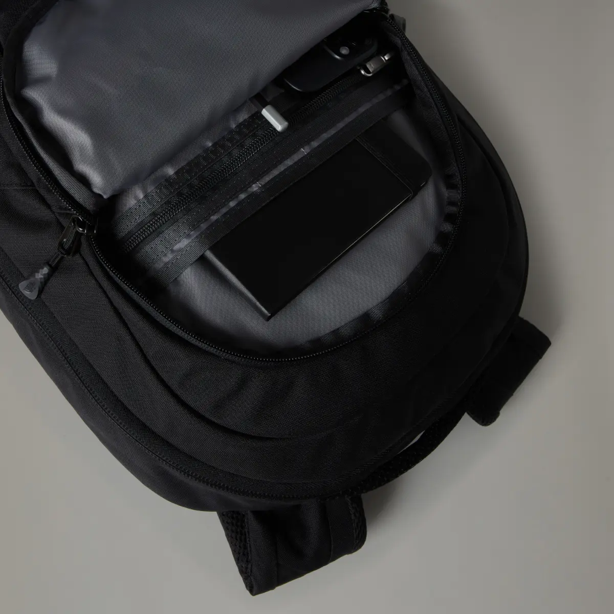 THE NORTH FACE - תיק גב 28 ליטר CONNECTOR – TA3KX84H0 – tnf-black-npf – 3