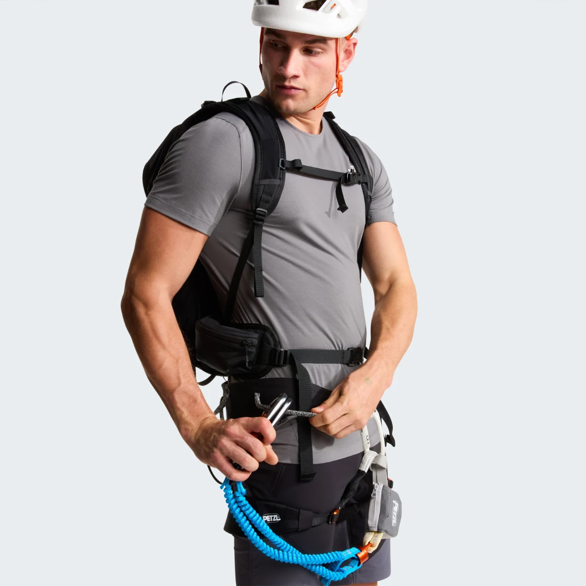 THE NORTH FACE - חולצת טי קצרה גברים LIGHTNING ALPINE – TA87H70UZ – smoked-pearl – 8