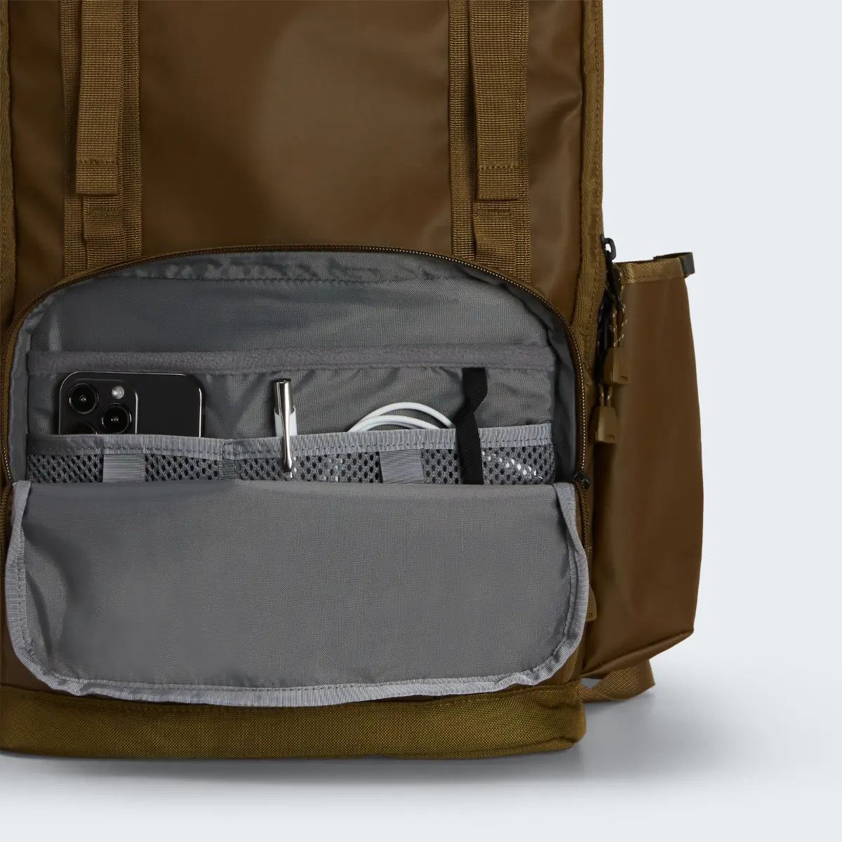 תיק גב BASE CAMP DAYPACK