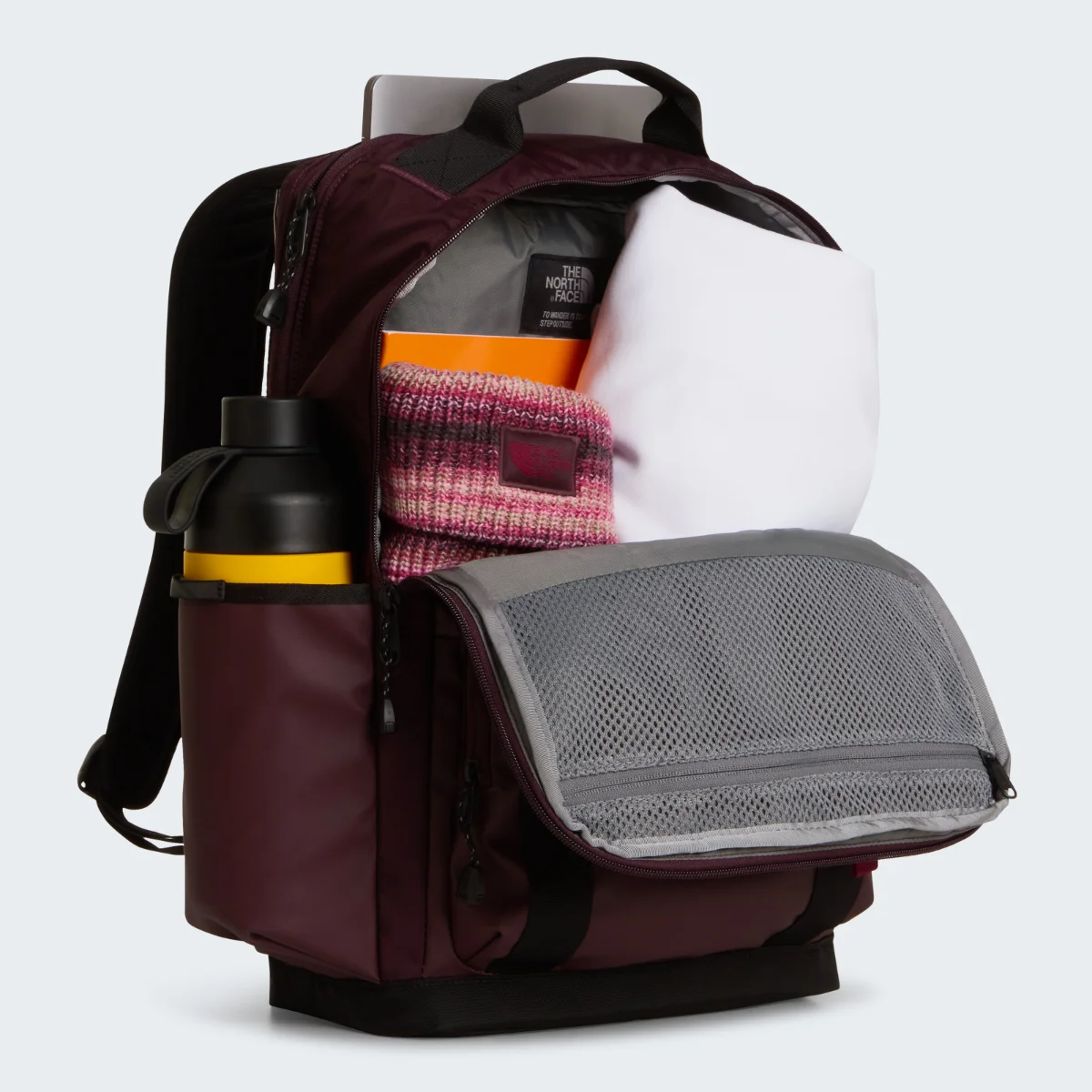 תיק גב BASE CAMP DAYPACK