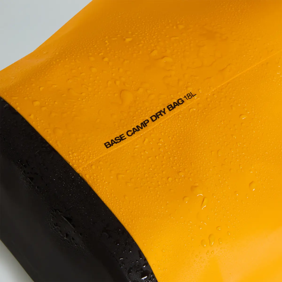 THE NORTH FACE - תיק אטום למים BASE CAMP DRY BAG - 18L – TA8GJSZU3 – summit-gold-tnf-black – 6