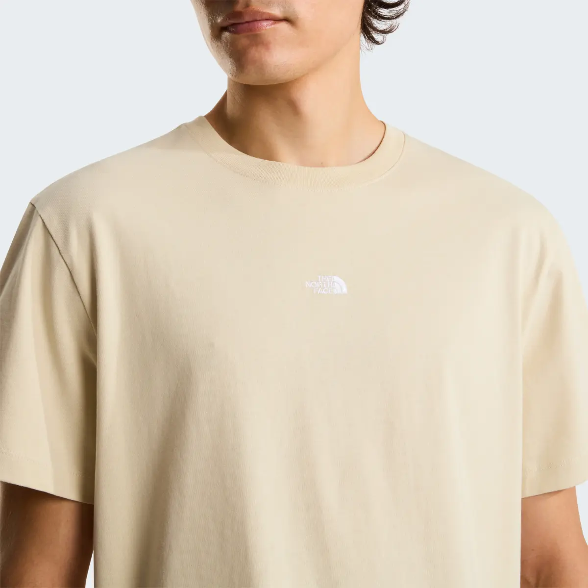 THE NORTH FACE - חולצת טי קצרה גברים ESSENTIAL CENTRE LOGO – TA8GQEDOM – desert-stone – 4