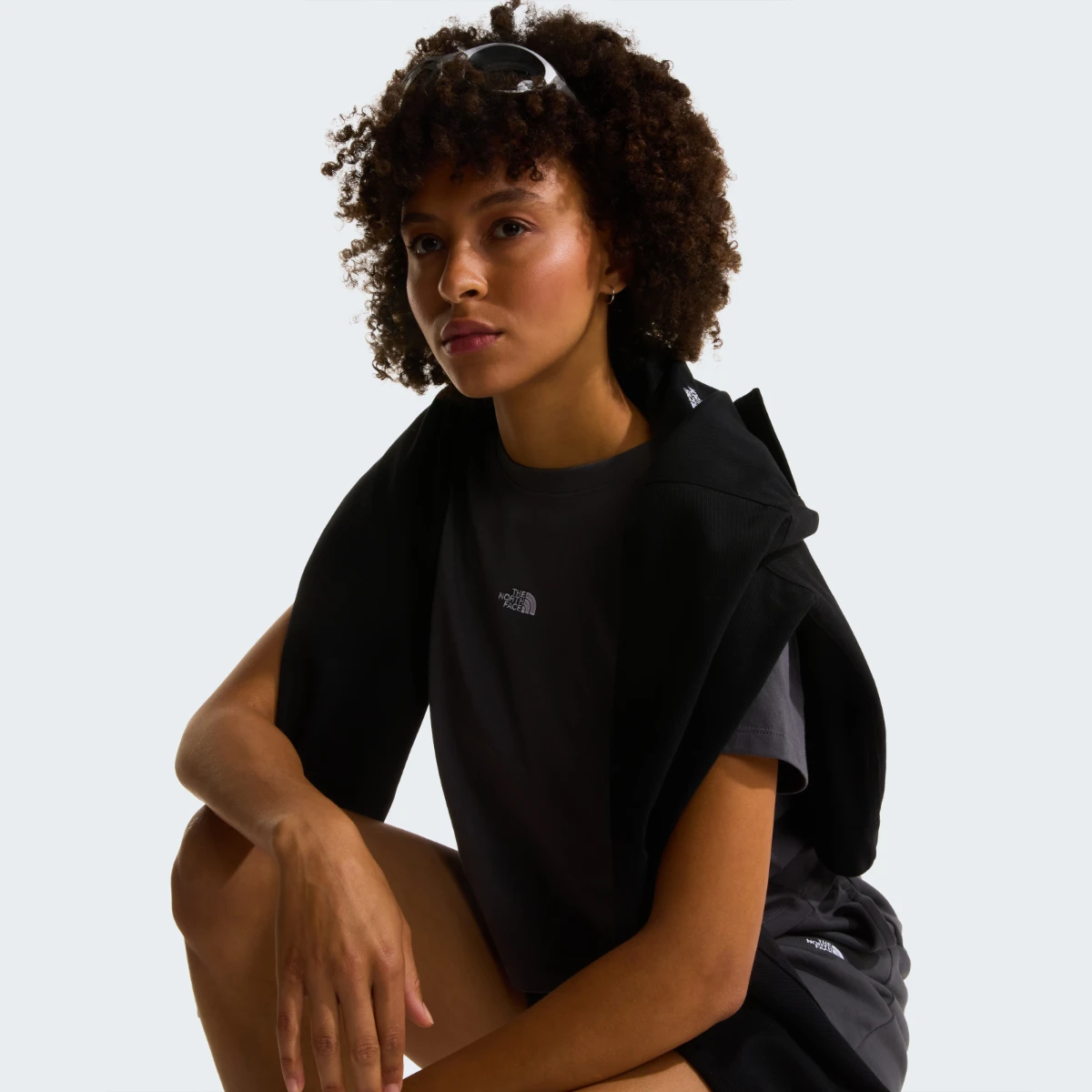 THE NORTH FACE - מכנסיים קצרים נשים ESSENTIAL LIGHT – TA8GQYRHI – anthracite-grey – 5