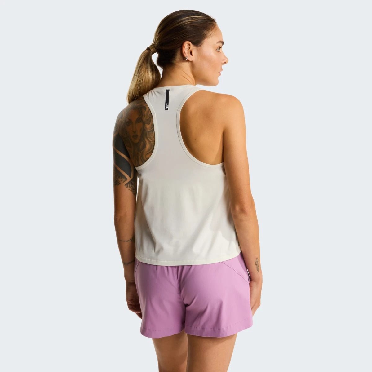 THE NORTH FACE - גופיית כושר נשים JAIDA – TA8GY0QNI – white-dune-light-heather – 3